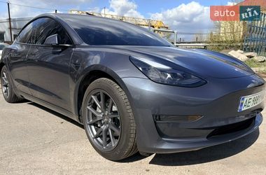Седан Tesla Model 3 2023 в Днепре
