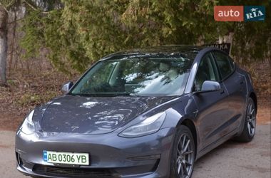 Седан Tesla Model 3 2023 в Хмельницком