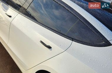 Седан Tesla Model 3 2023 в Глухове