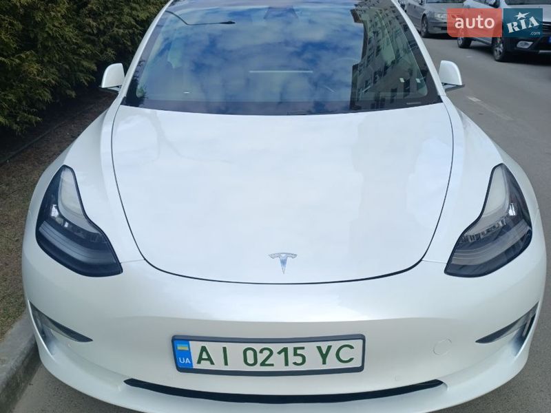Седан Tesla Model 3 2019 в Києві