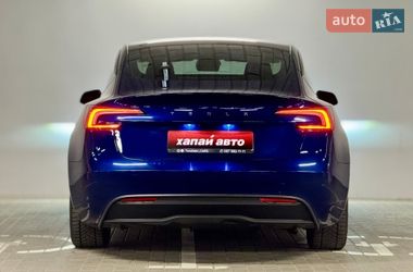 Седан Tesla Model 3 2024 в Киеве