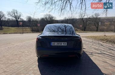 Седан Tesla Model 3 2024 в Кропивницком