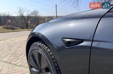 Седан Tesla Model 3 2024 в Кропивницком