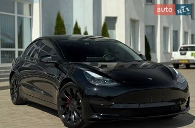 Седан Tesla Model 3 2023 в Житомире