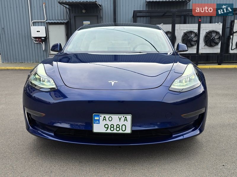 Tesla Model 3 2023
