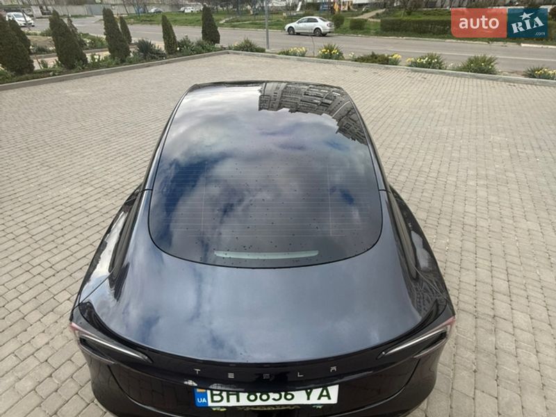 Седан Tesla Model 3 2024 в Одессе