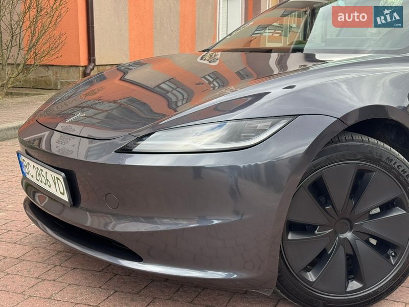 Седан Tesla Model 3 2024 в Стрые