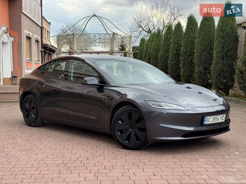 Седан Tesla Model 3 2024 в Стрые