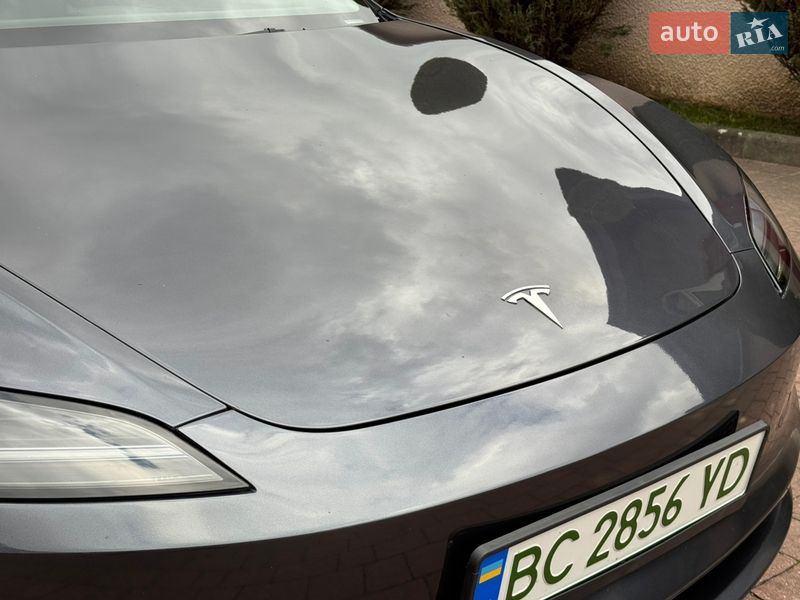 Седан Tesla Model 3 2024 в Стрые