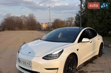 Седан Tesla Model 3 2019 в Тернополе