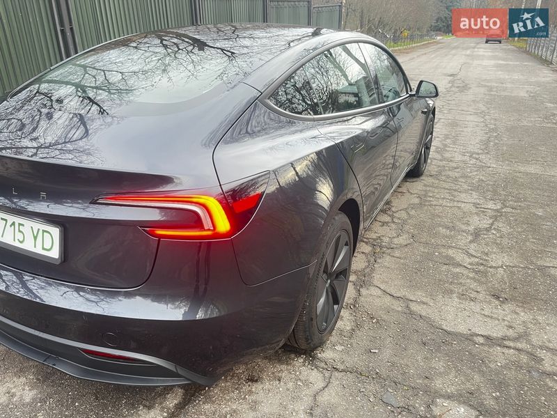 Седан Tesla Model 3 2025 в Харкові
