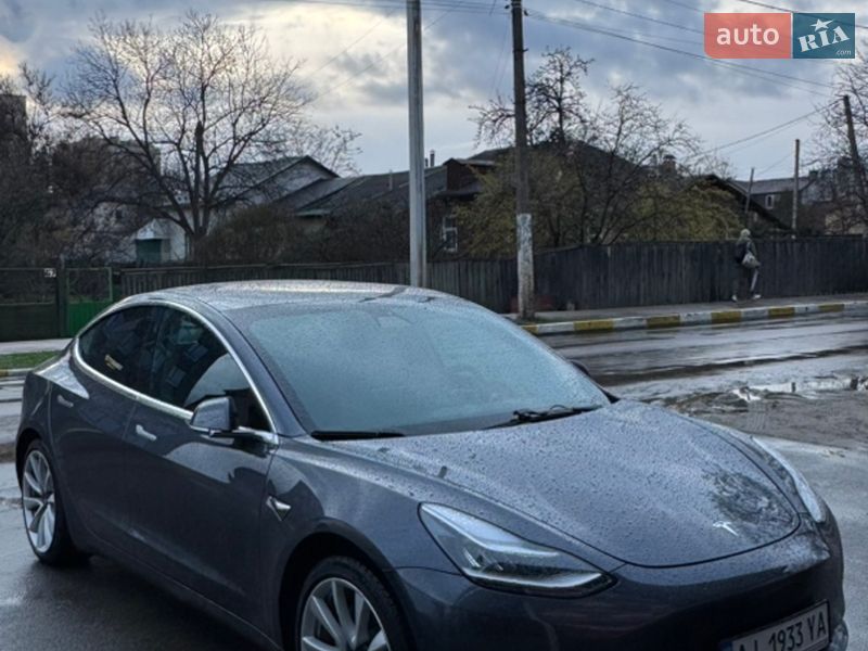 Tesla Model 3 2019