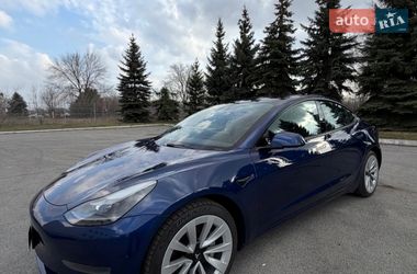 Седан Tesla Model 3 2022 в Дніпрі