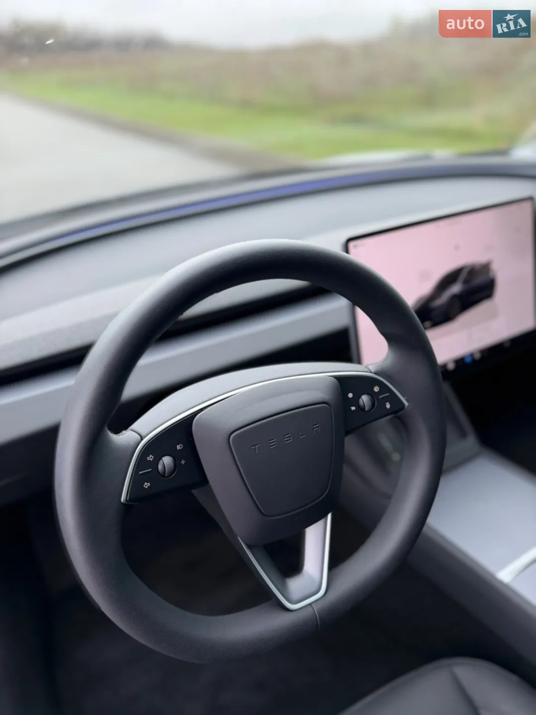 2025 Tesla Model 3 - мініатюра 17