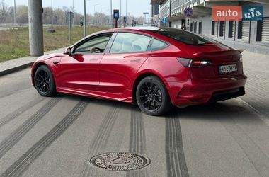 Седан Tesla Model 3 2021 в Киеве