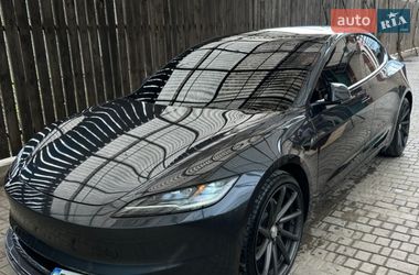 Седан Tesla Model 3 2024 в Черноморске