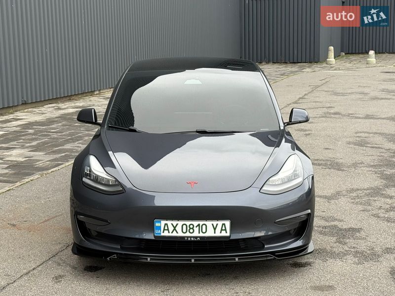 Седан Tesla Model 3 2019 в Харькове