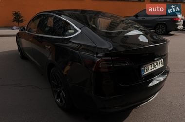 Седан Tesla Model 3 2020 в Одессе