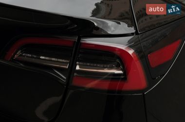 Седан Tesla Model 3 2020 в Одессе