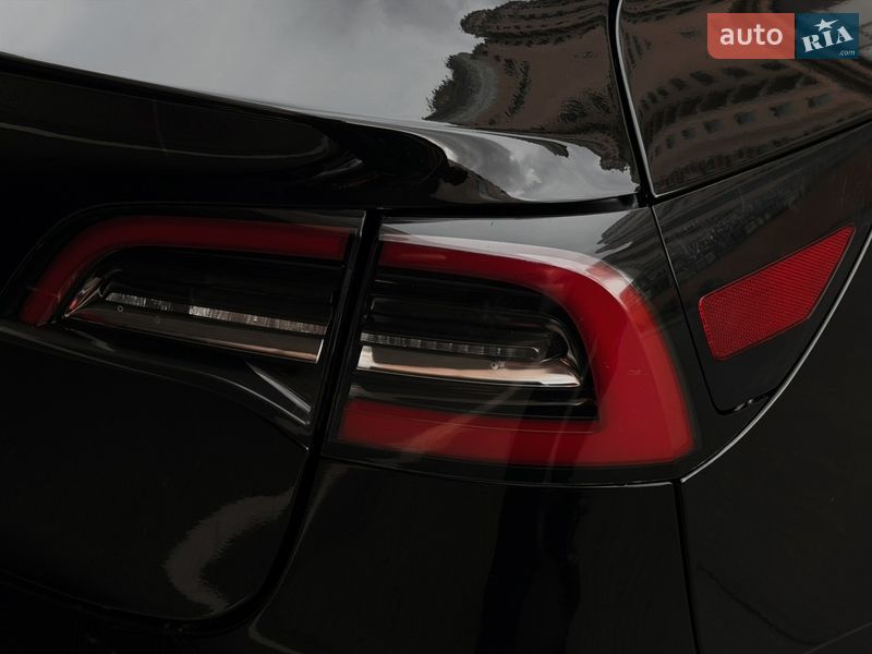 Седан Tesla Model 3 2020 в Одессе