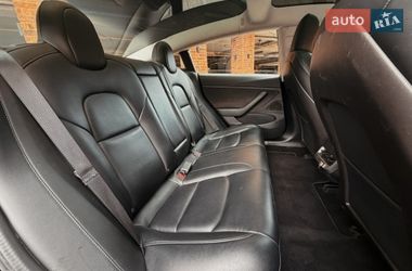 Седан Tesla Model 3 2020 в Одессе