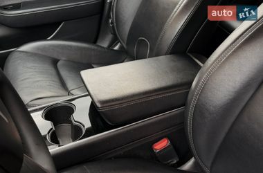 Седан Tesla Model 3 2020 в Одессе