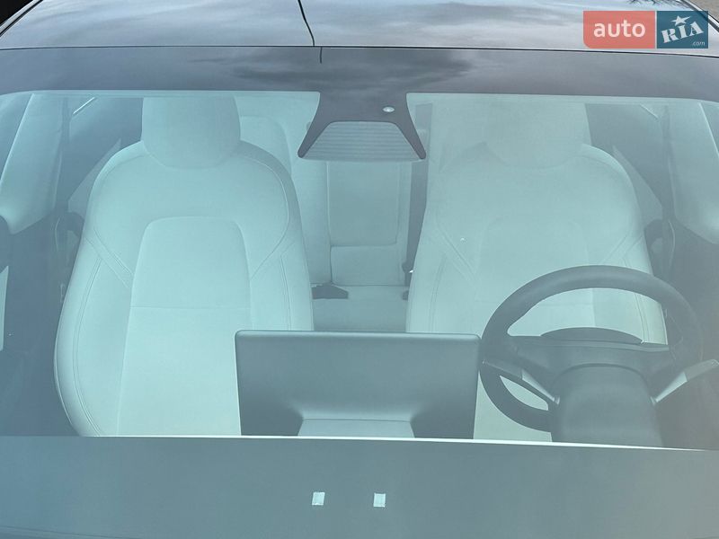 Седан Tesla Model 3 2020 в Киеве