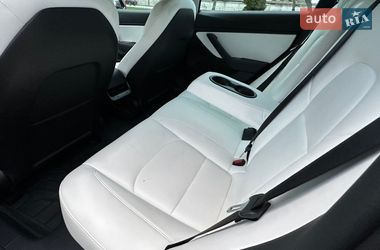 Седан Tesla Model 3 2020 в Киеве