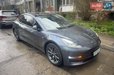 Седан Tesla Model 3 2023 в Виннице