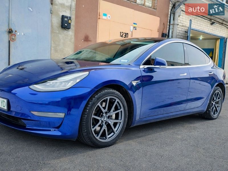 Tesla Model 3 2019 Tesla Model 3 2019