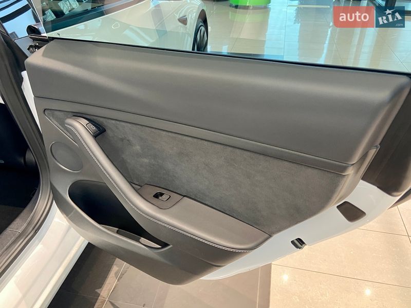Седан Tesla Model 3 2022 в Вінниці фото 31 Седан Tesla Model 3 2022 в Вінниці