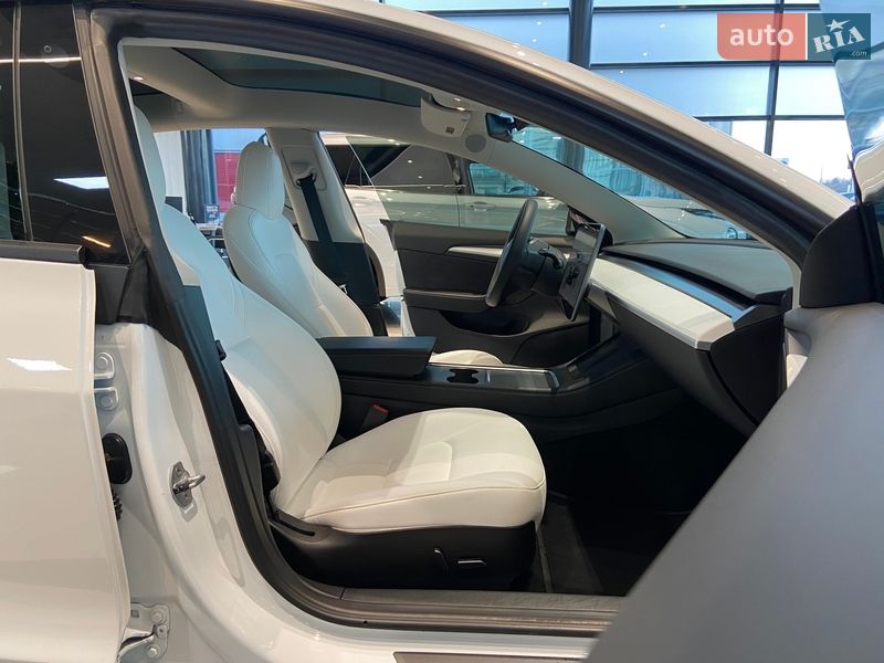 Седан Tesla Model 3 2022 в Вінниці фото 35 Седан Tesla Model 3 2022 в Вінниці