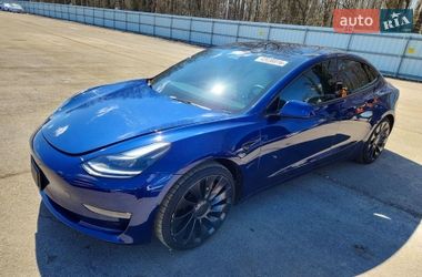 Tesla Model 3 2022