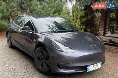 Седан Tesla Model 3 2020 в Тернополе