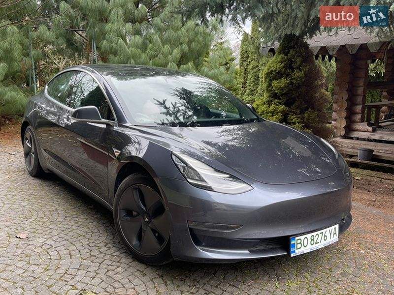 Седан Tesla Model 3 2020 в Тернополе