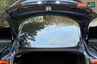 Седан Tesla Model 3 2023 в Львове