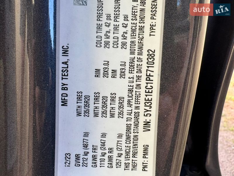 Седан Tesla Model 3 2023 в Львове