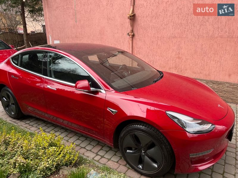 Седан Tesla Model 3 2018 в Львові фото 3 Седан Tesla Model 3 2018 в Львові