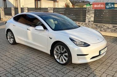 Седан Tesla Model 3 2018 в Долине