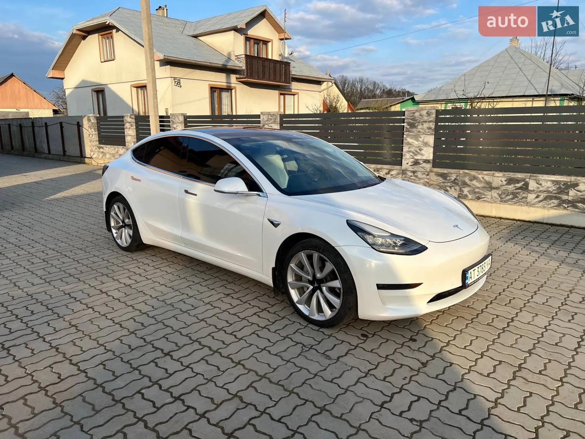 2018 Tesla Model 3 - мініатюра 4