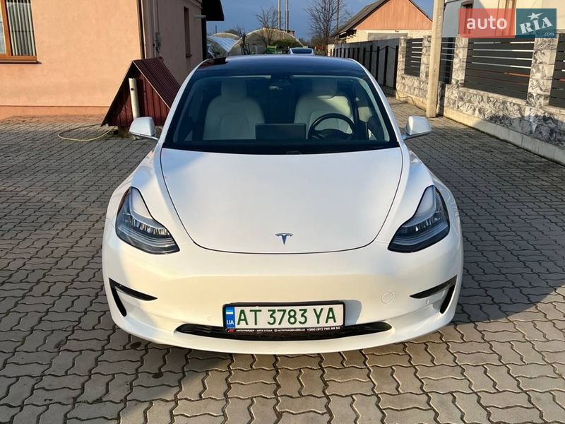 Седан Tesla Model 3 2018 в Долині фото 5 Седан Tesla Model 3 2018 в Долині