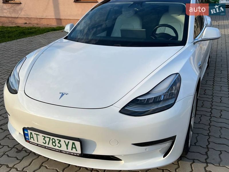 Седан Tesla Model 3 2018 в Долині фото 8 Седан Tesla Model 3 2018 в Долині
