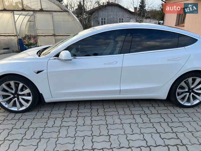 Седан Tesla Model 3 2018 в Долині фото 11 Седан Tesla Model 3 2018 в Долині
