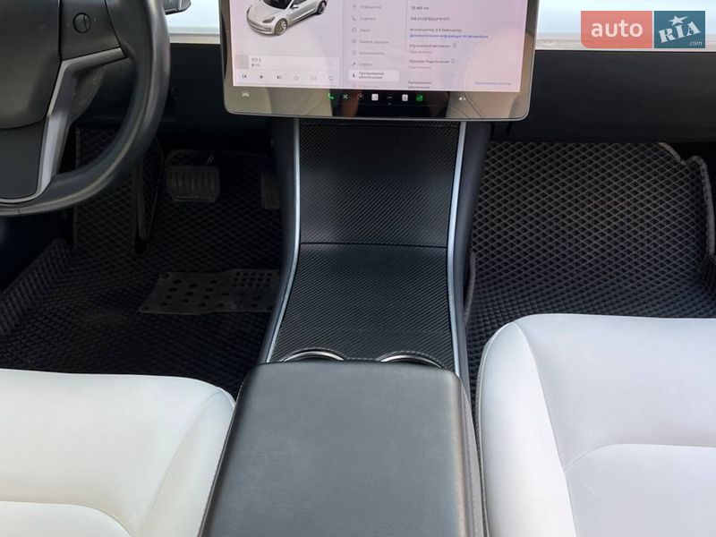 Седан Tesla Model 3 2018 в Долині фото 20 Седан Tesla Model 3 2018 в Долині