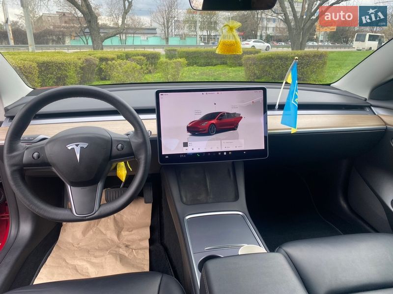 Седан Tesla Model 3 2022 в Дніпрі