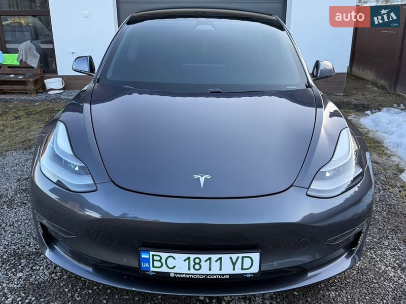 Седан Tesla Model 3 2021 в Рава-Русской