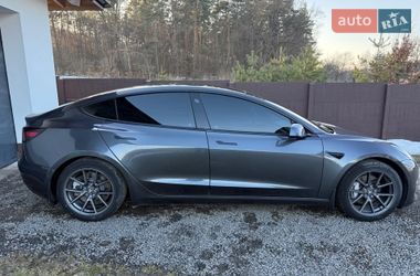 Седан Tesla Model 3 2021 в Рава-Русской