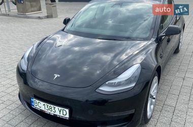 Седан Tesla Model 3 2022 в Львове