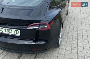 Седан Tesla Model 3 2022 в Львові