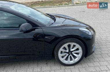 Седан Tesla Model 3 2022 в Львові